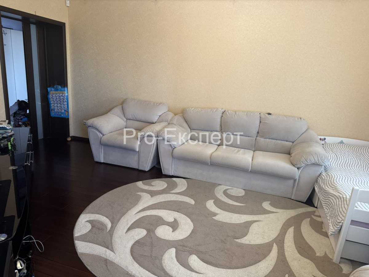 Продаж 2-кімнатної квартири 75 м², Шевченка вул., 145/1