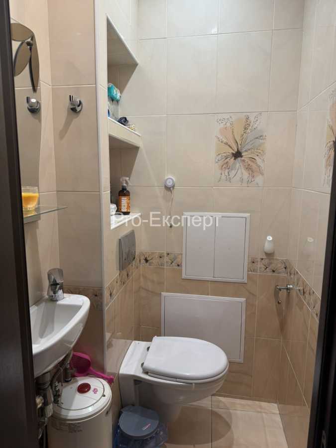 Продаж 2-кімнатної квартири 75 м², Шевченка вул., 145/1