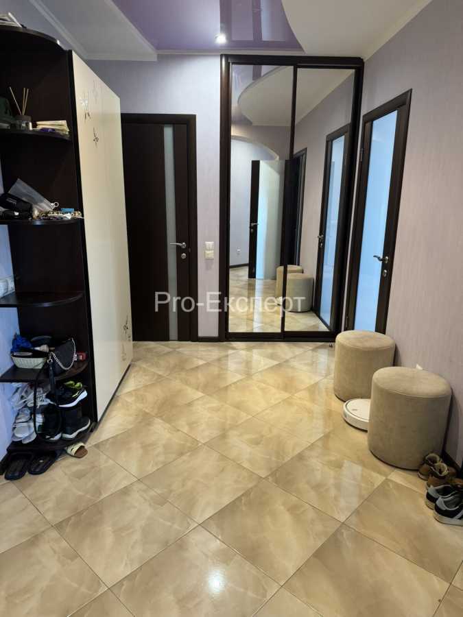 Продаж 2-кімнатної квартири 75 м², Шевченка вул., 145/1