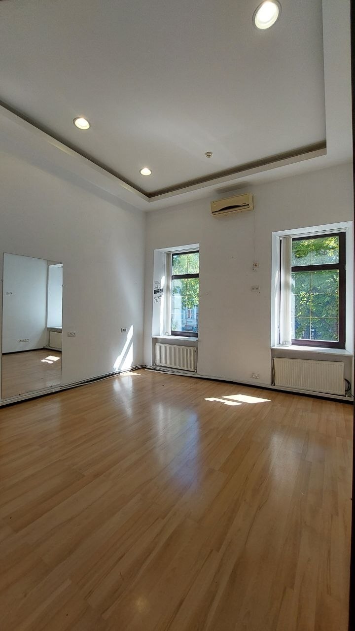 Аренда офиса 100 м², Пушкинская ул., 12