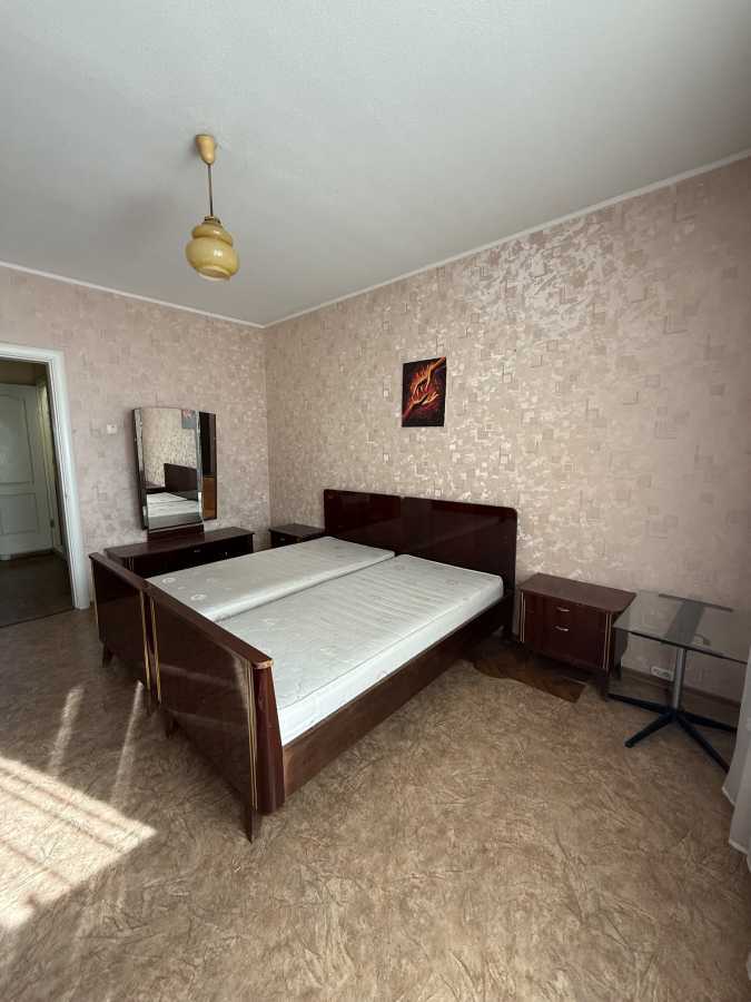 Продаж 3-кімнатної квартири 70 м², Симона Петлюри вул., 17А