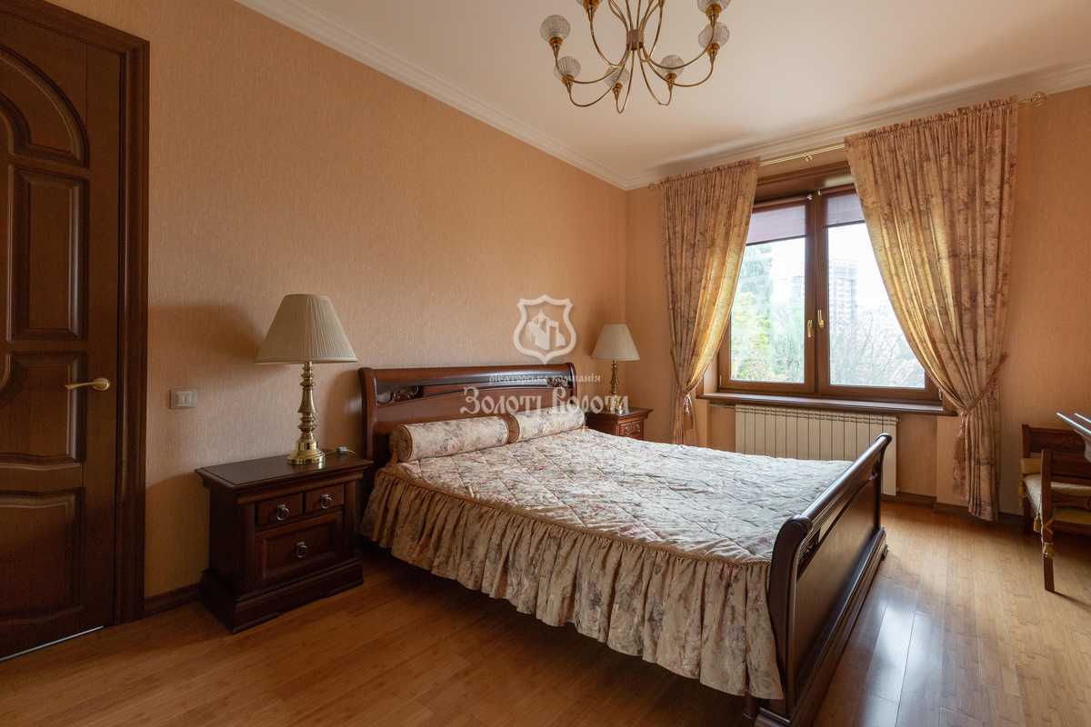 Продаж 3-кімнатної квартири 75.3 м², Миколи Кібальчича вул., Міхновського, 20