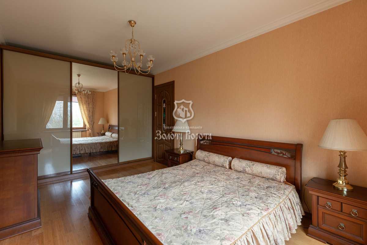 Продаж 3-кімнатної квартири 75.3 м², Миколи Кібальчича вул., Міхновського, 20