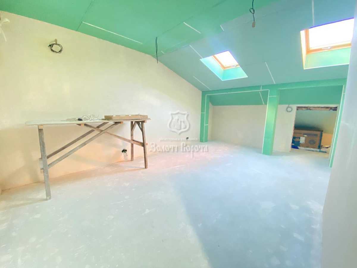 Продаж 3-кімнатної квартири 130 м², Тарасівська вул., 9