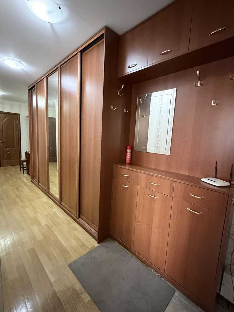 Оренда 3-кімнатної квартири 68 м², Вишгородська вул., 4А