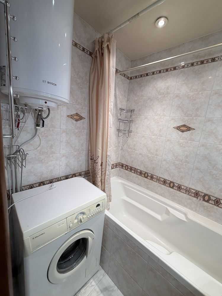 Оренда 3-кімнатної квартири 68 м², Вишгородська вул., 4А