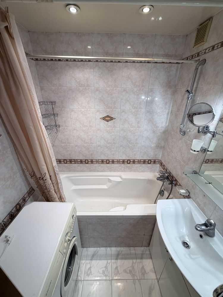 Оренда 3-кімнатної квартири 68 м², Вишгородська вул., 4А
