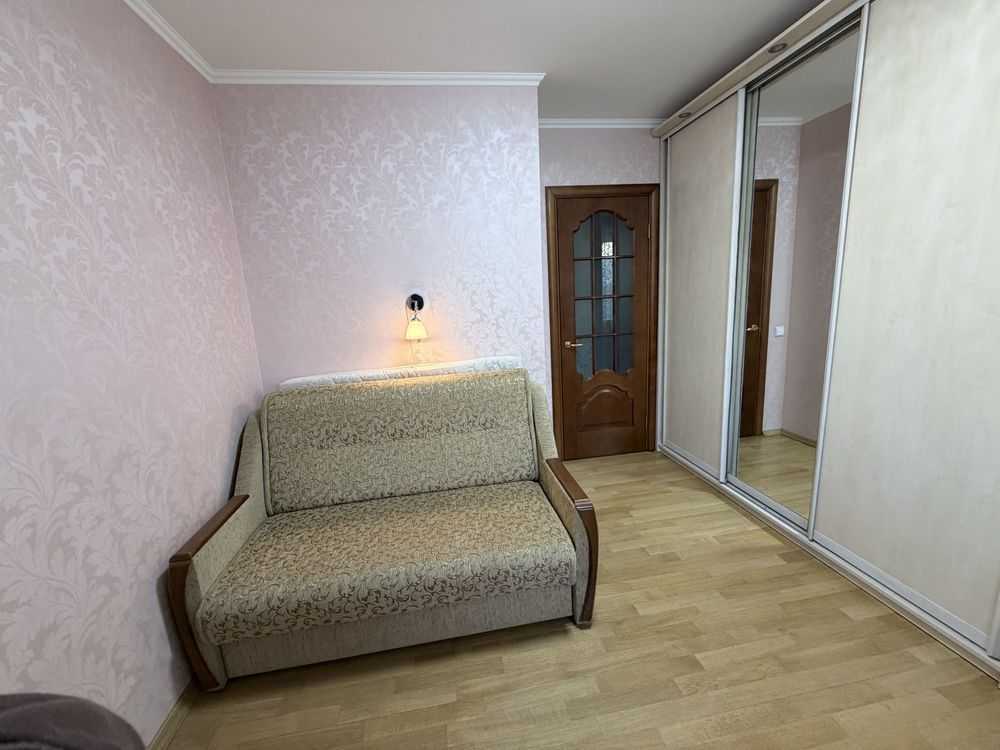 Оренда 3-кімнатної квартири 68 м², Вишгородська вул., 4А