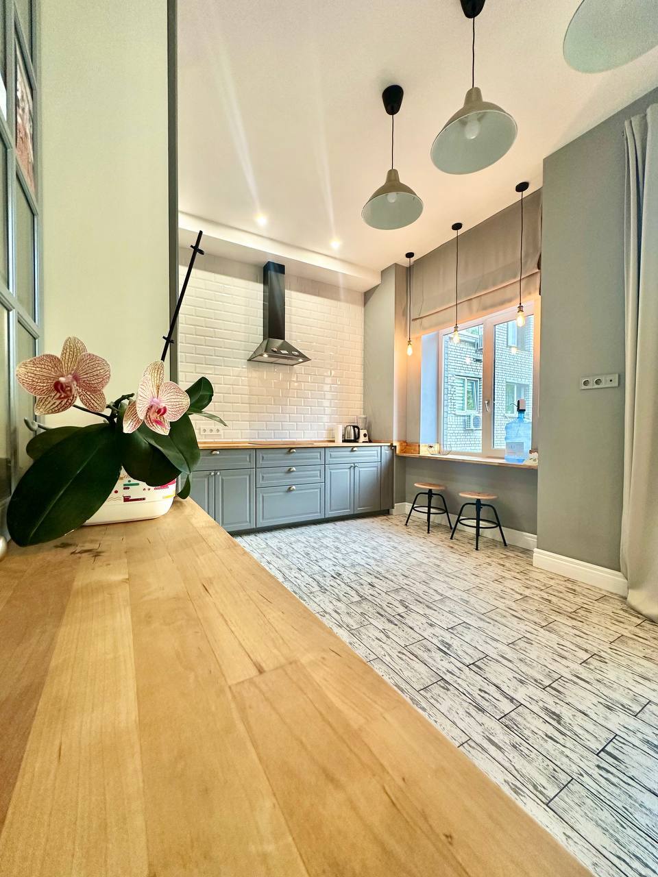 Продажа 3-комнатной квартиры 100 м², Мечникова ул.