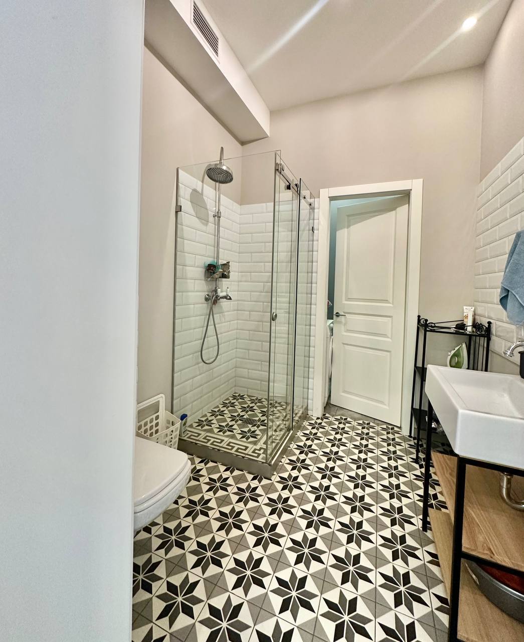 Продажа 3-комнатной квартиры 100 м², Мечникова ул.