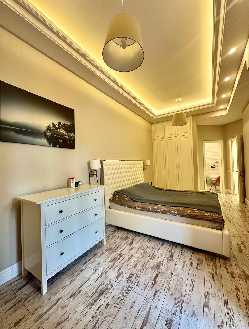 Продажа 3-комнатной квартиры 100 м², Мечникова ул.