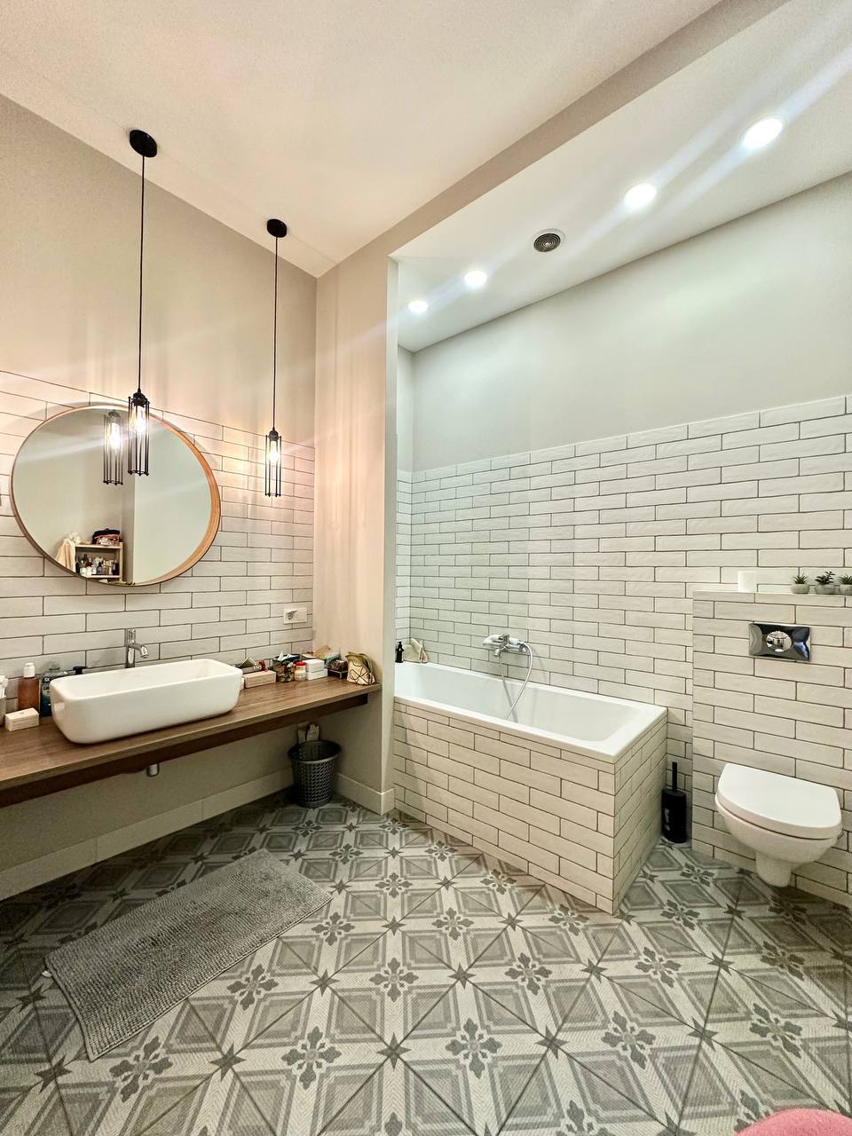 Продажа 3-комнатной квартиры 100 м², Мечникова ул.