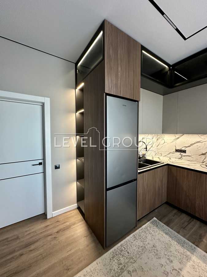 Продажа 2-комнатной квартиры 77 м², Никольско-Слободская ул., 3Б