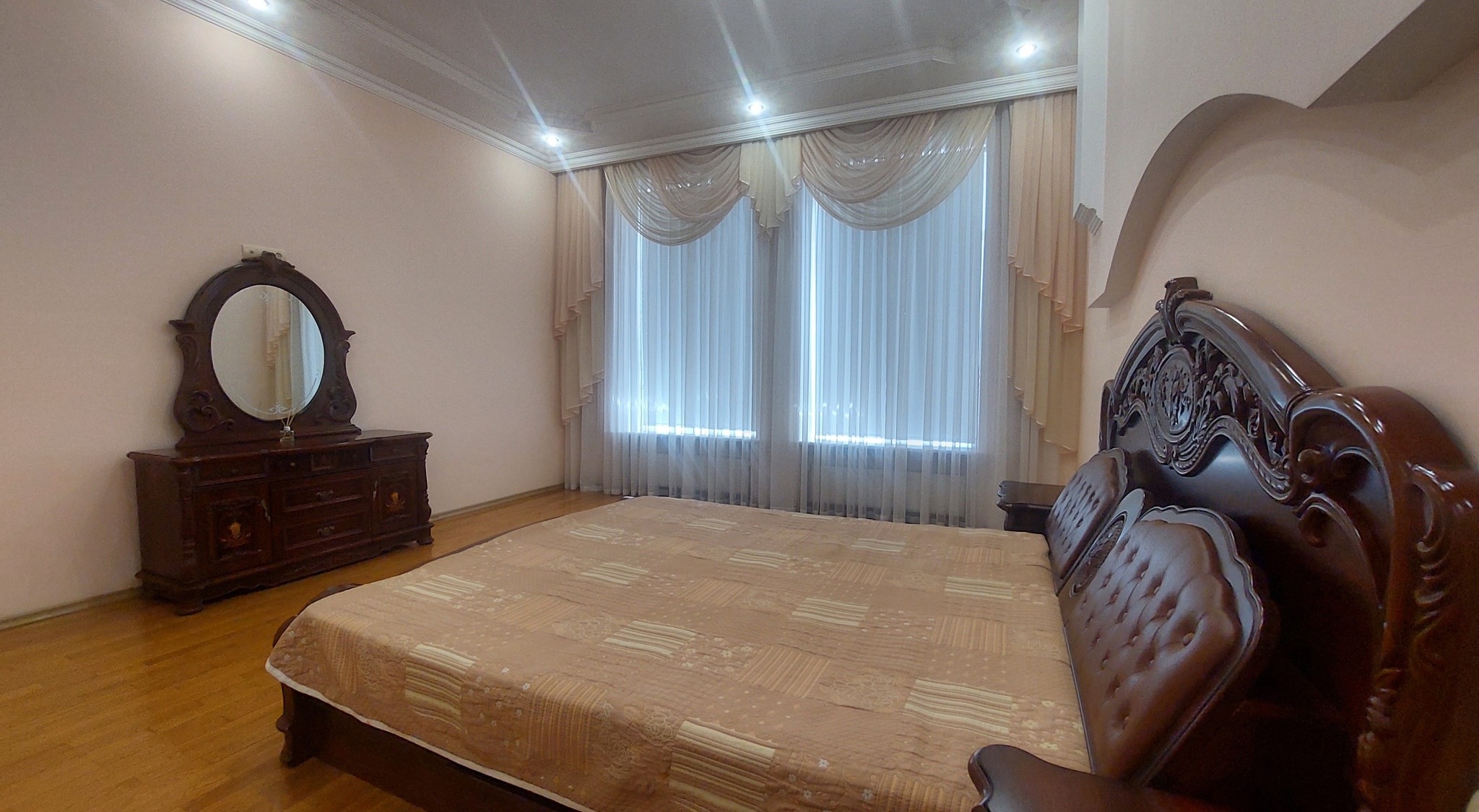 Оренда 3-кімнатної квартири 180 м², Гетьмана Сагайдачного, 5