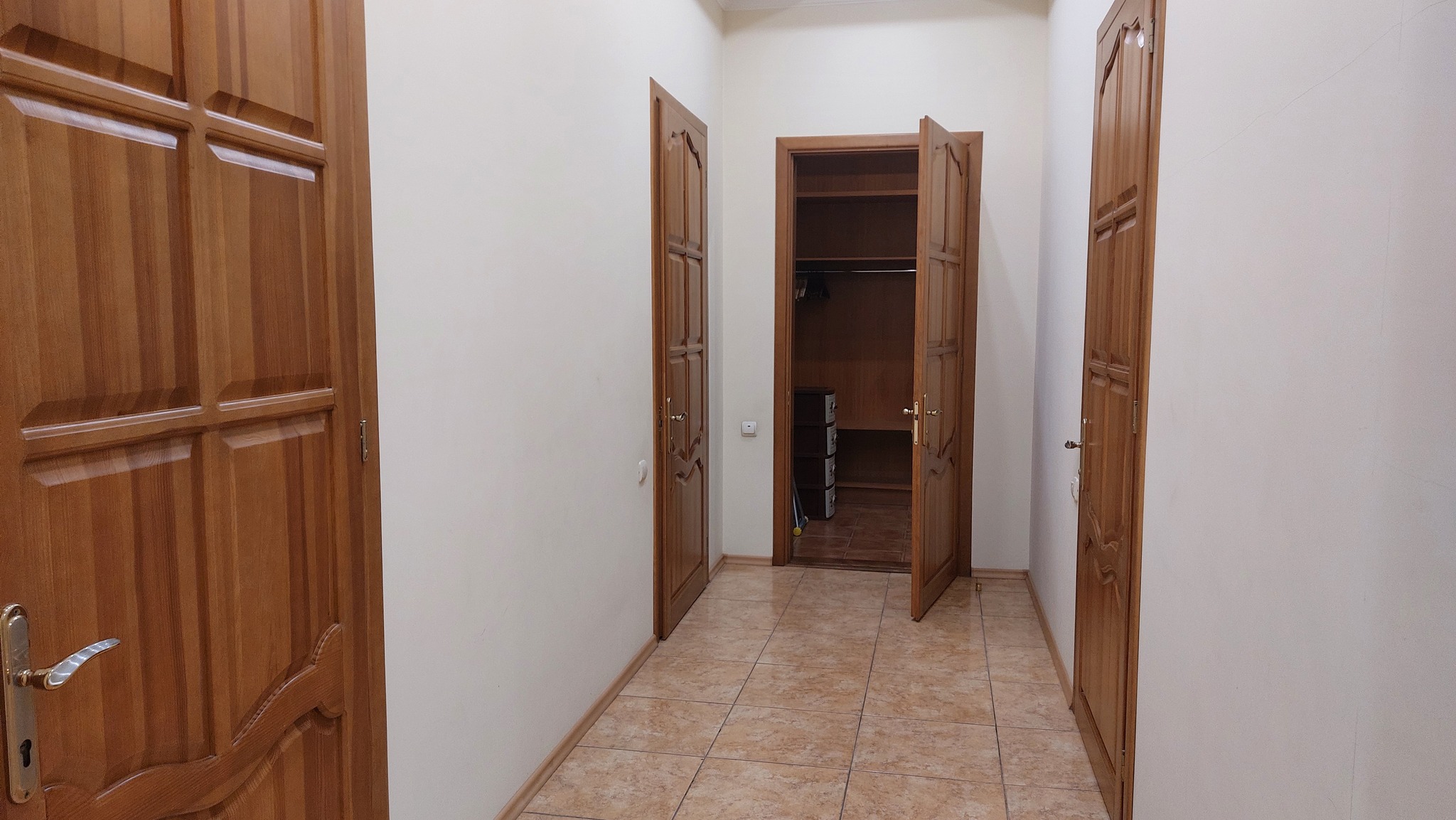 Оренда 3-кімнатної квартири 180 м², Гетьмана Сагайдачного, 5