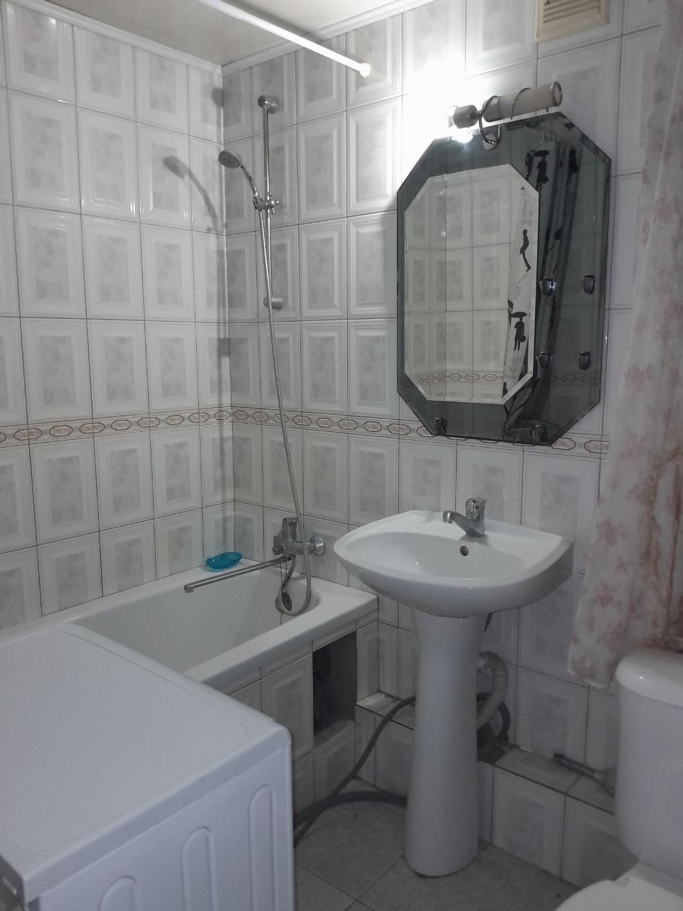 Аренда 1-комнатной квартиры 33 м², Рождественская ул., Червоної 3