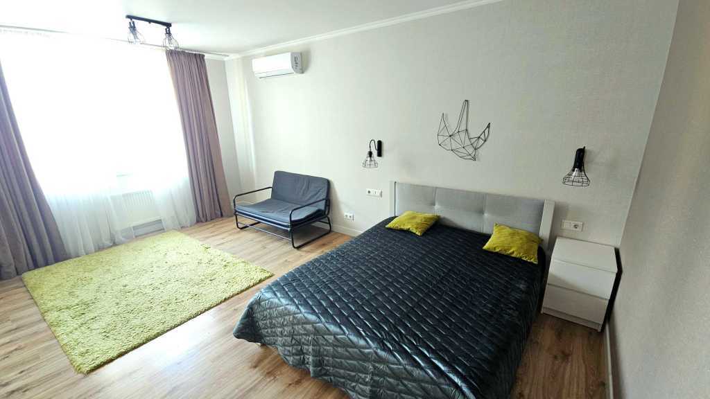 Продажа 1-комнатной квартиры 42 м², Андрея Аболмасова ул., 4а