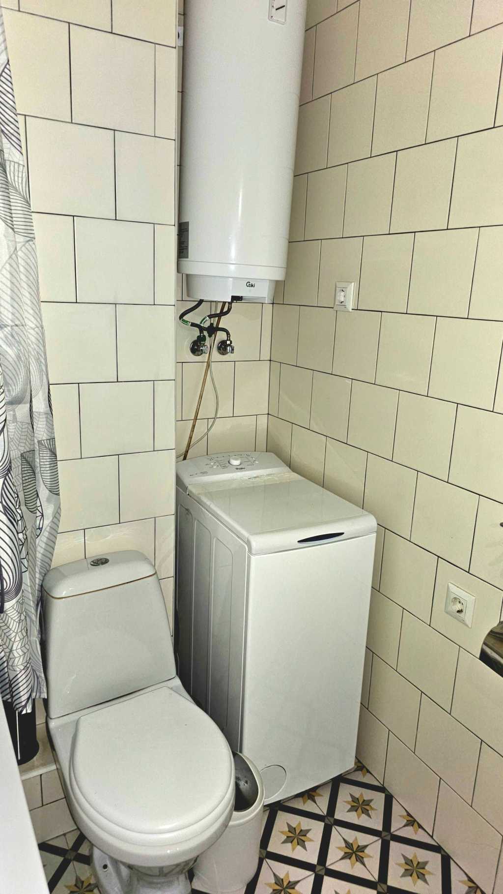 Продажа 1-комнатной квартиры 42 м², Андрея Аболмасова ул., 4а