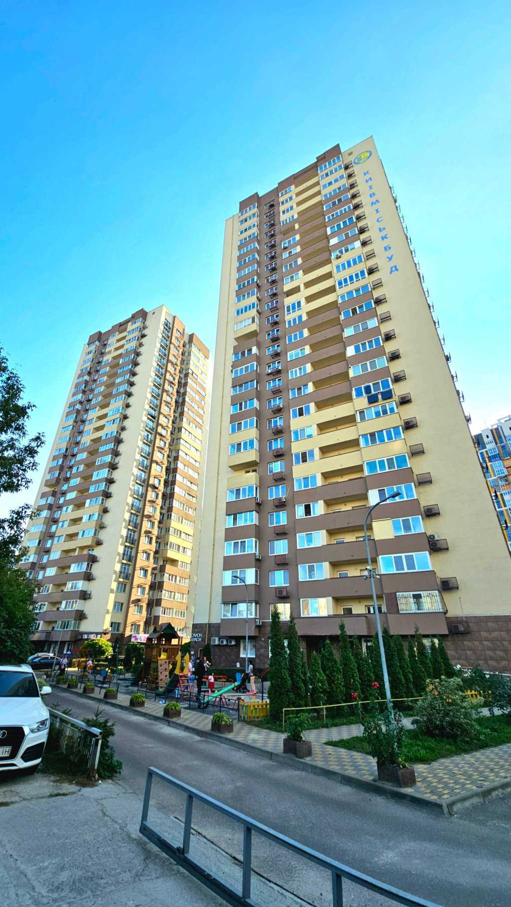 Продажа 1-комнатной квартиры 42 м², Андрея Аболмасова ул., 4а