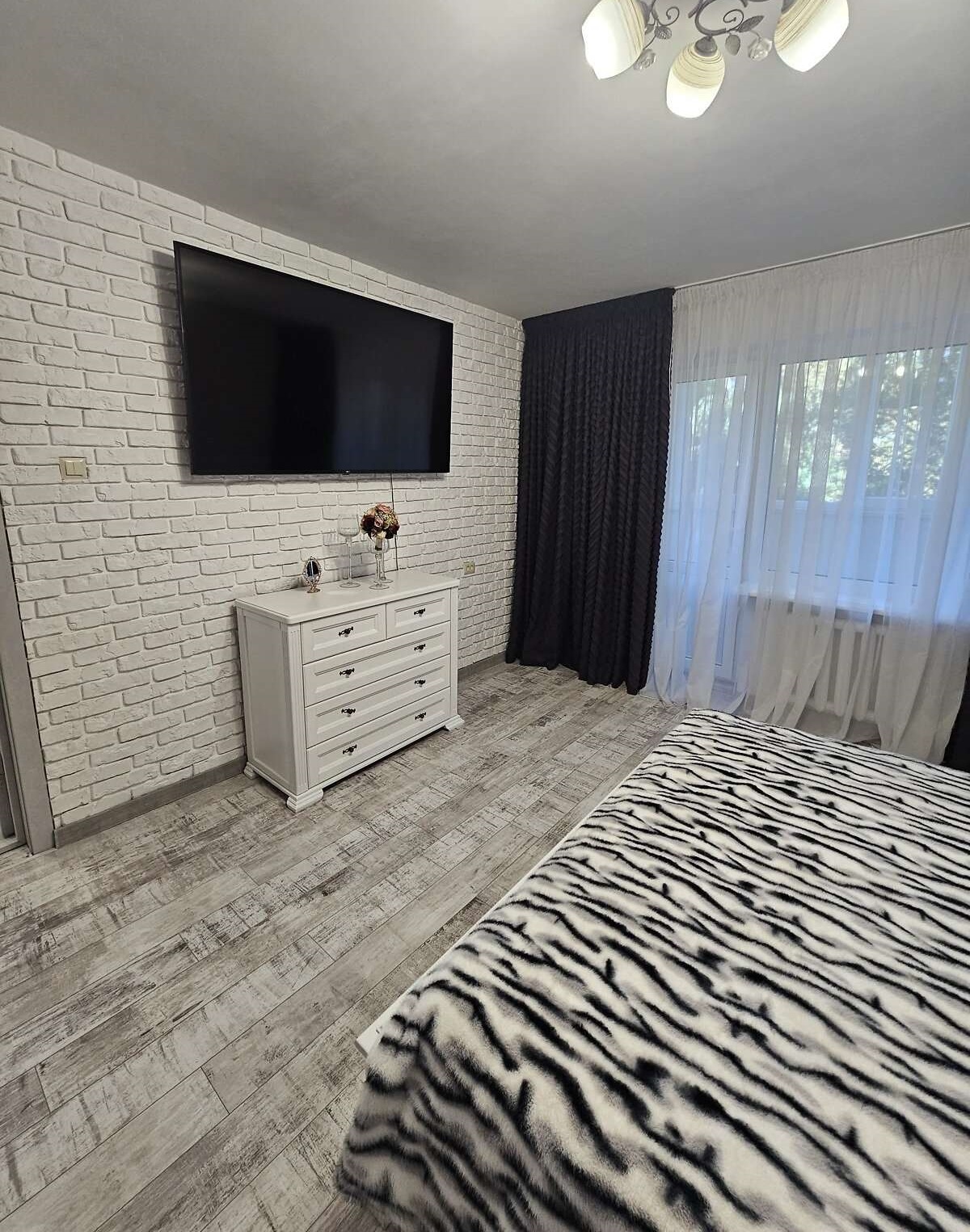 Продажа 3-комнатной квартиры 75 м², Крымская ул., 82