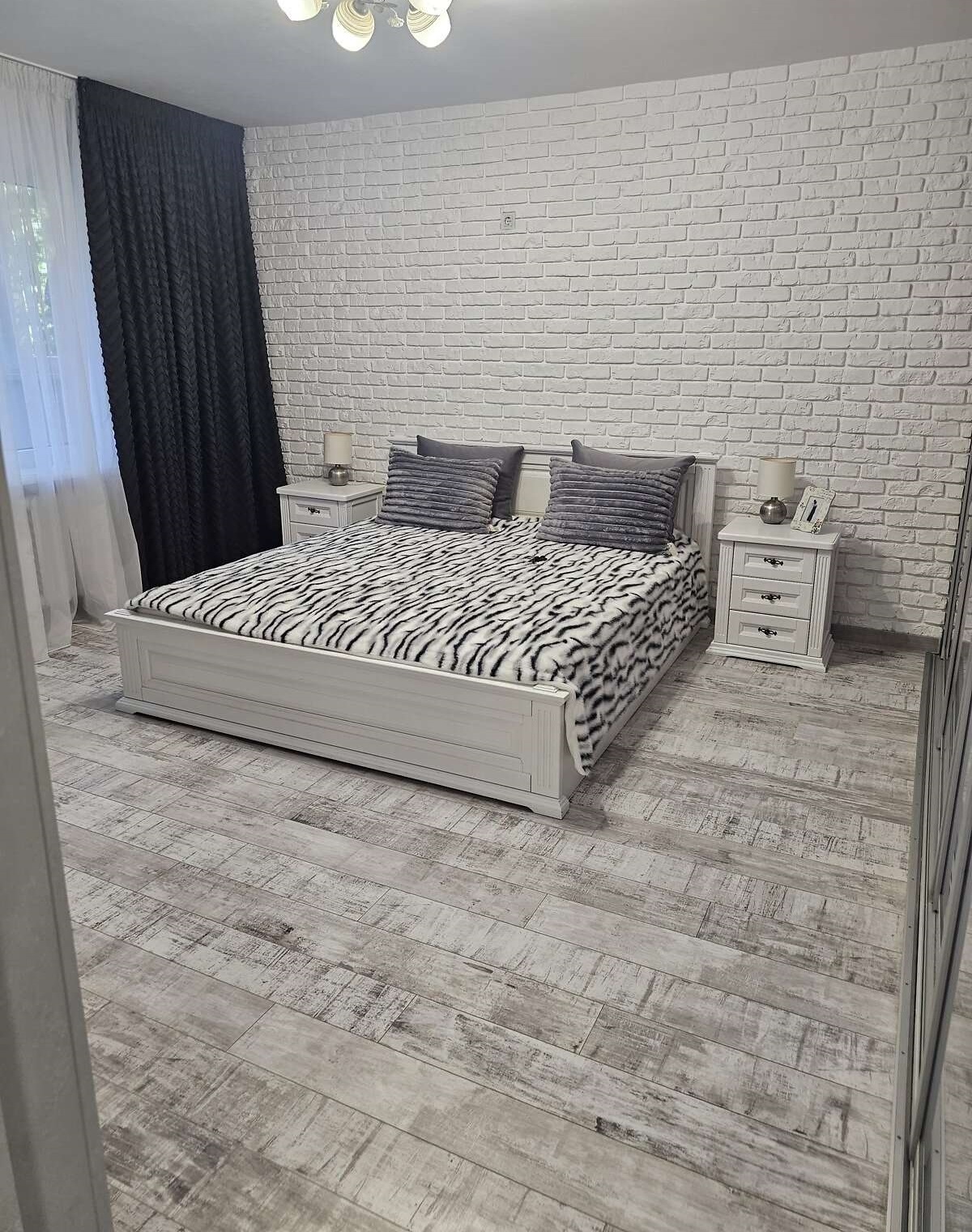 Продажа 3-комнатной квартиры 75 м², Крымская ул., 82
