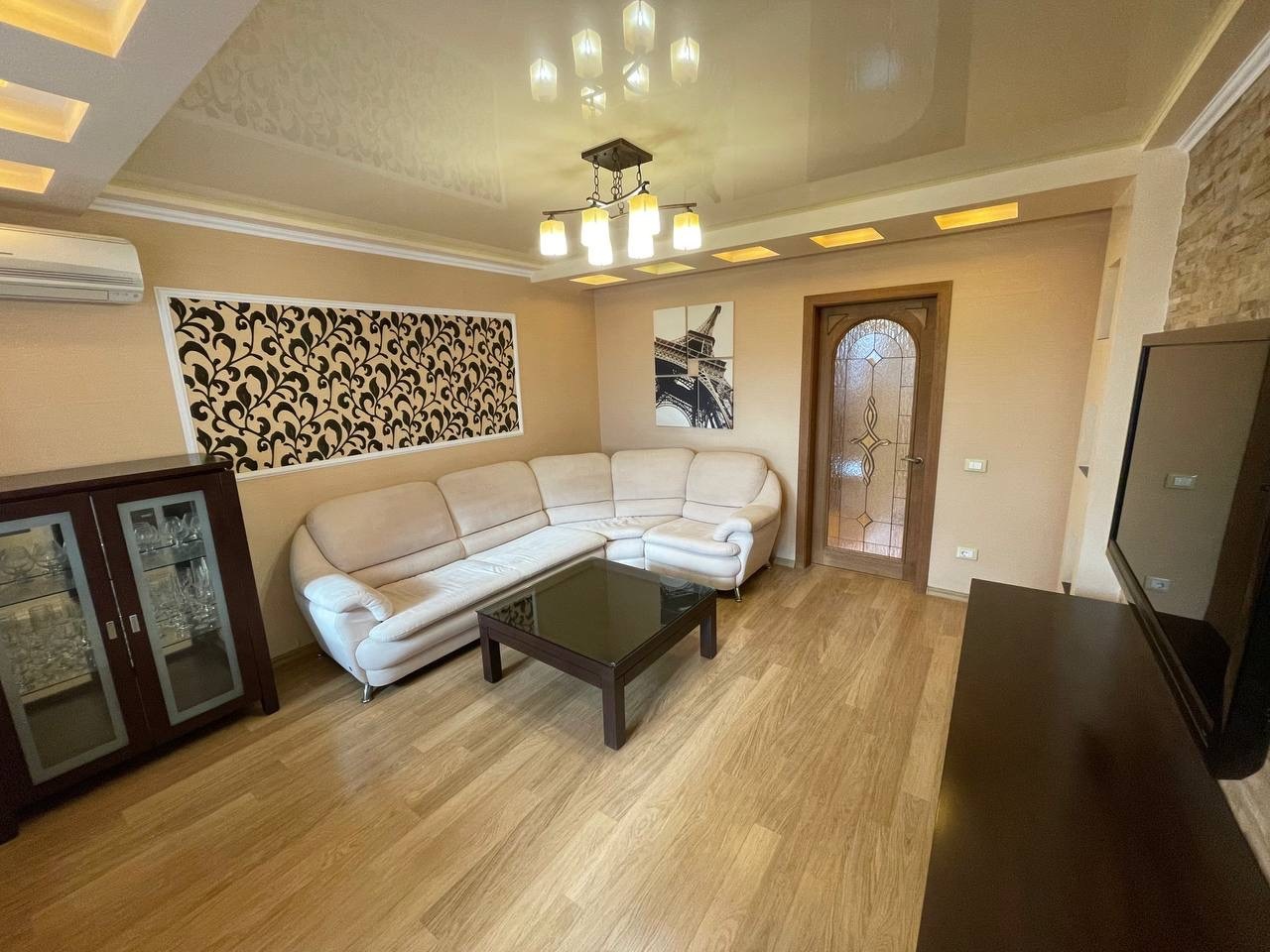 Продажа 3-комнатной квартиры 70 м², Невского Александра ул.