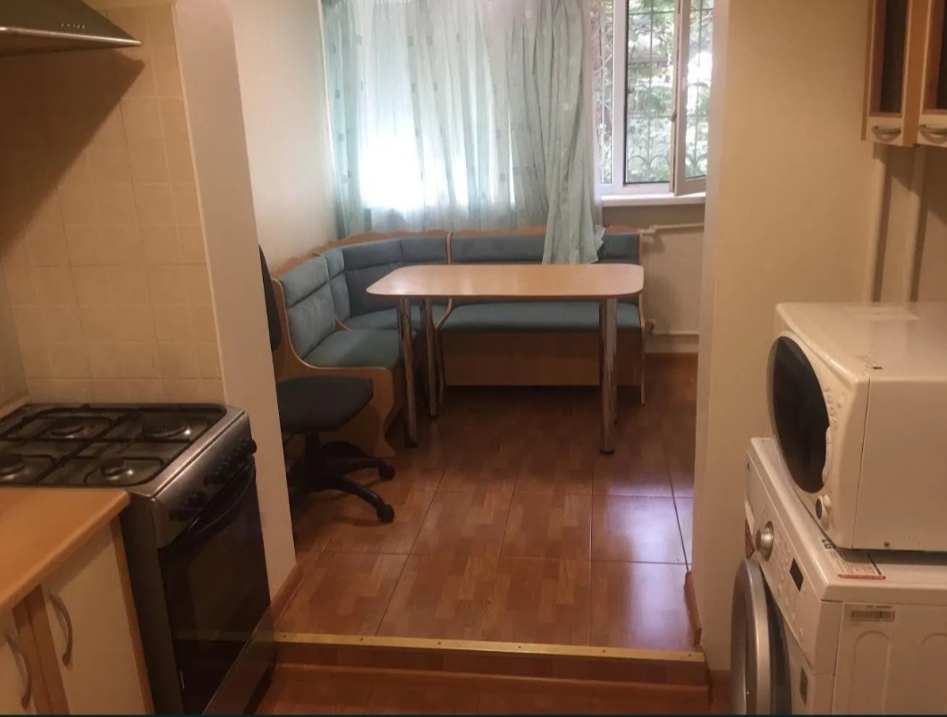 Продажа 3-комнатной квартиры 72 м², Академика Филатова ул.