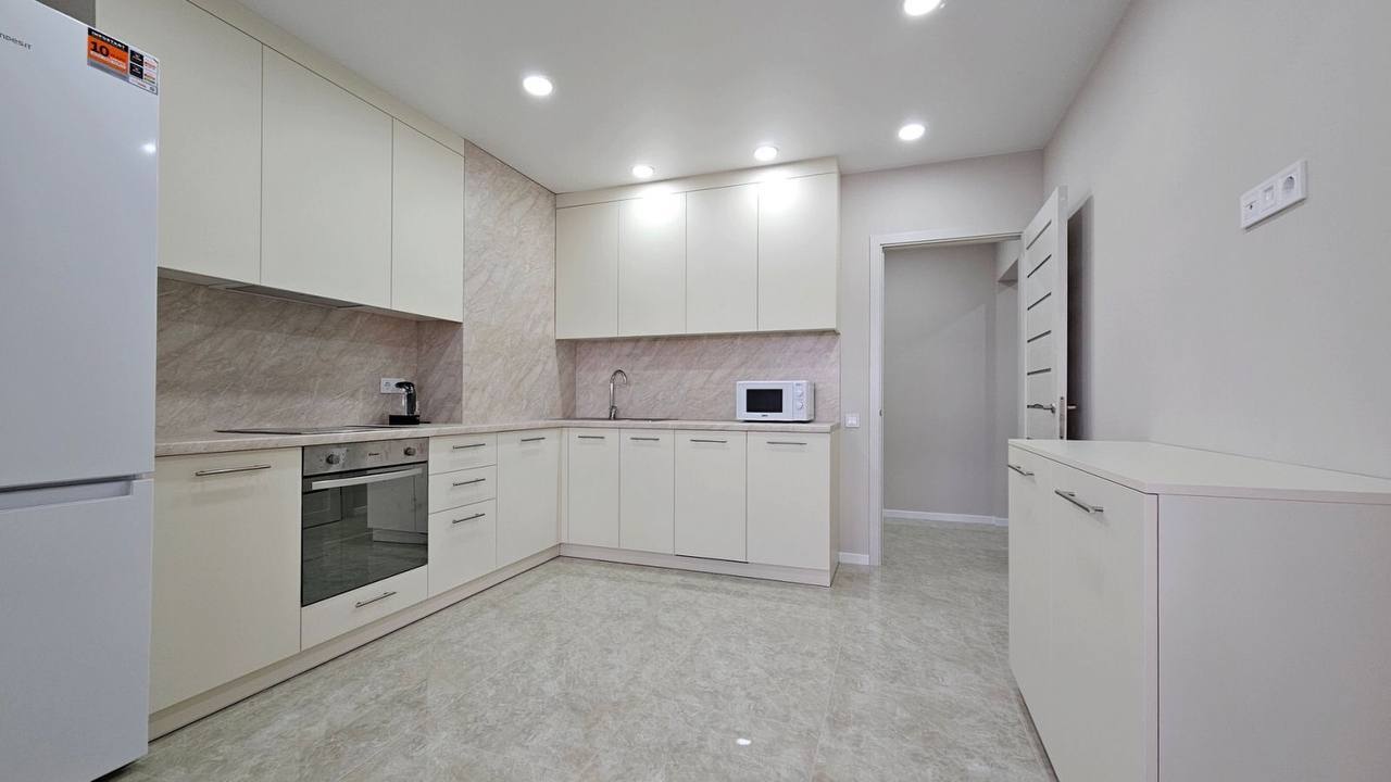 Аренда 2-комнатной квартиры 80 м², Балтийский пер.