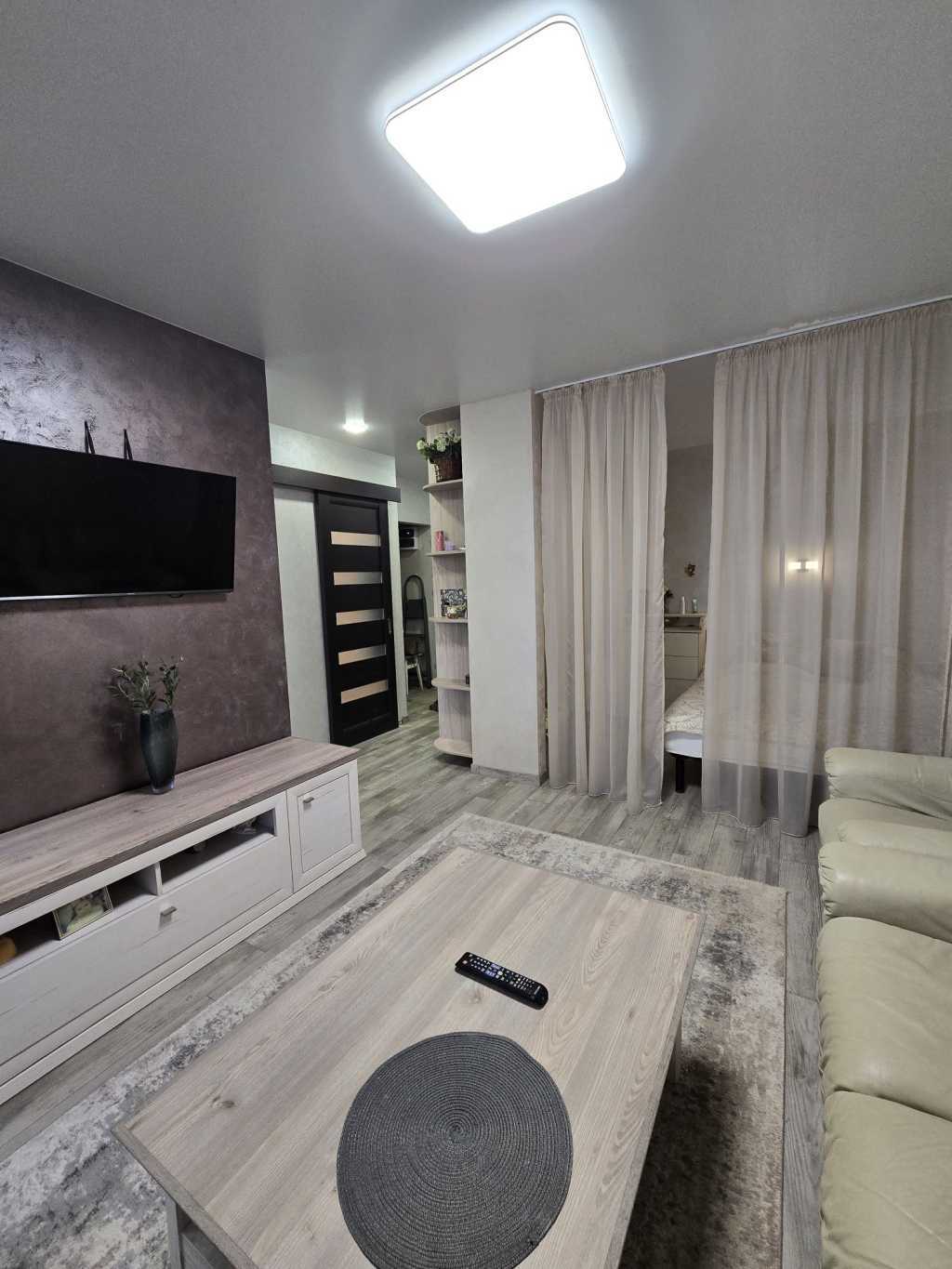 Продаж 1-кімнатної квартири 40 м², Плиткова вул., 92