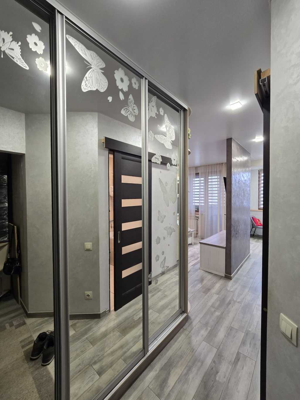 Продаж 1-кімнатної квартири 40 м², Плиткова вул., 92