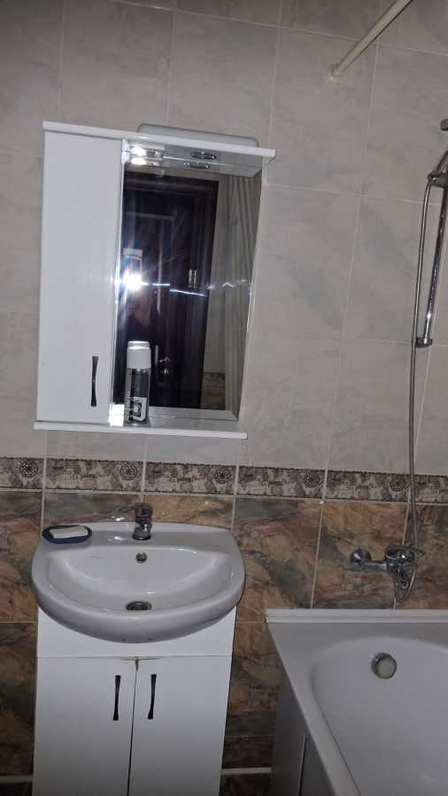 Оренда 1-кімнатної квартири 45 м², Гната Хоткевича вул., 8