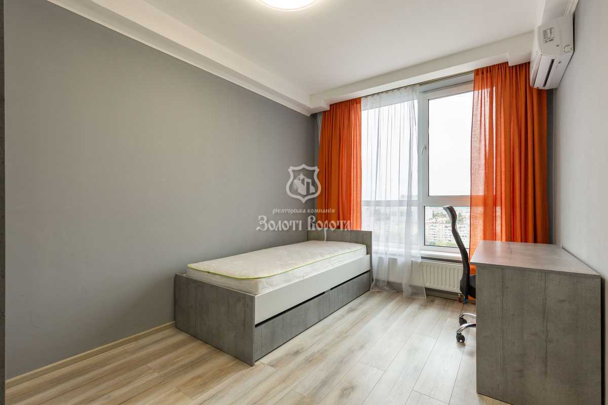Продаж 3-кімнатної квартири 81.3 м², Правди просп., 41А