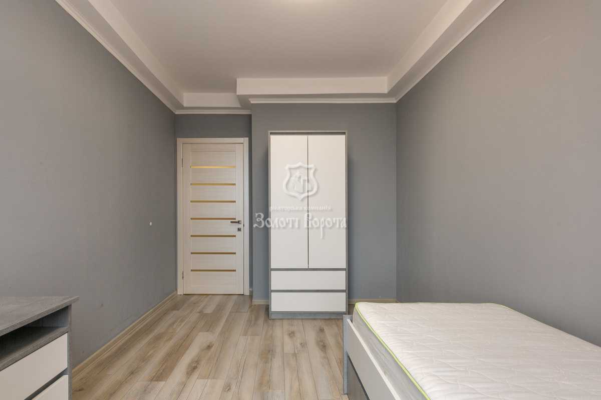 Продаж 3-кімнатної квартири 81.3 м², Правди просп., 41А