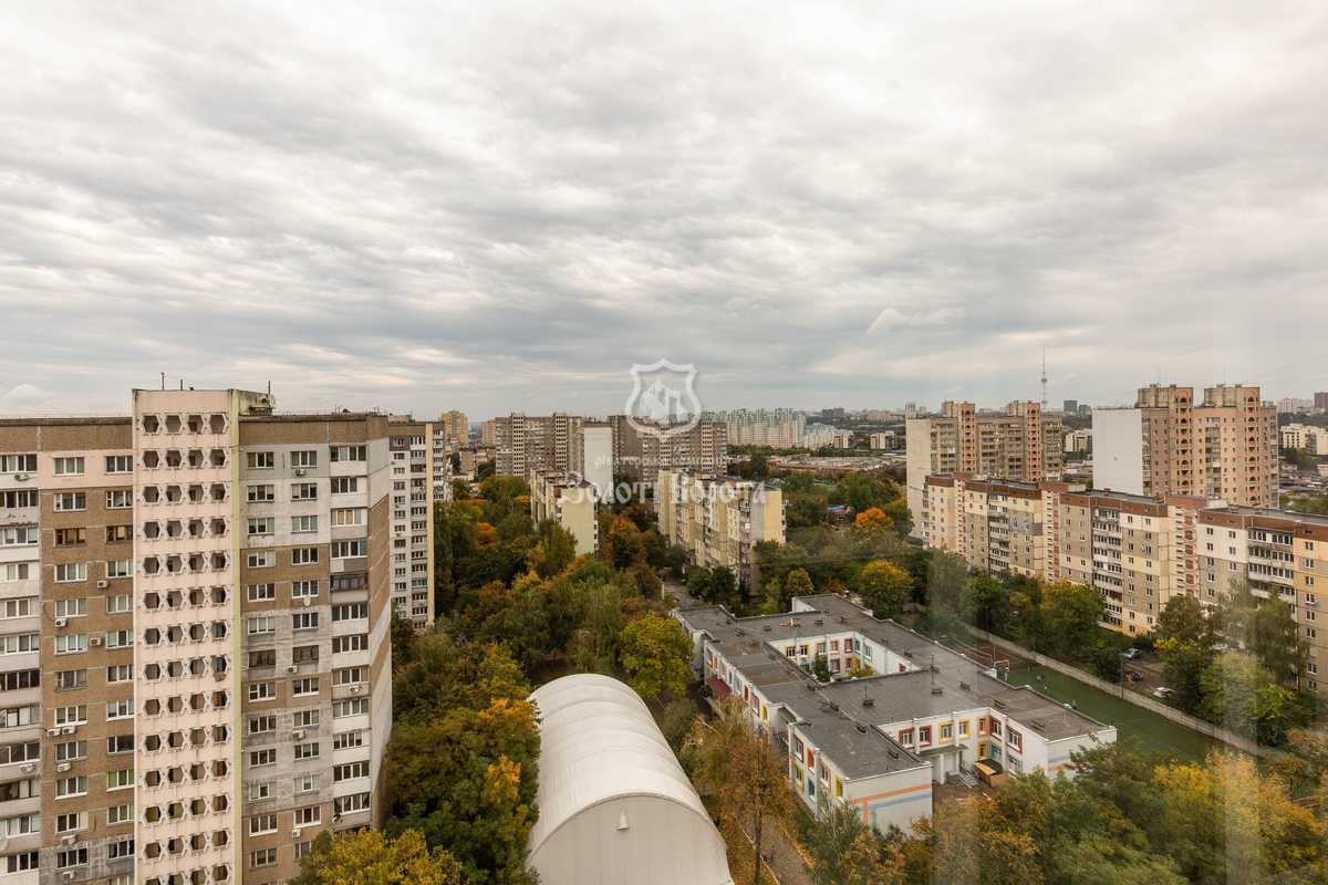 Продаж 3-кімнатної квартири 81.3 м², Правди просп., 41А