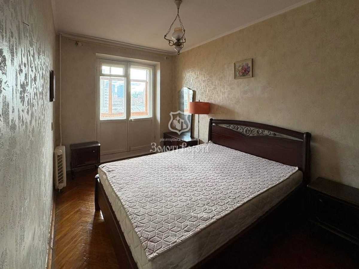 Продаж 3-кімнатної квартири 70 м², Предславинська вул., 26А