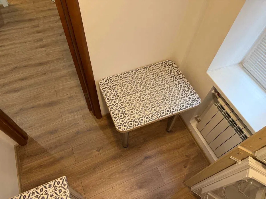Продаж 2-кімнатної квартири 42.1 м², Різницька вул., 6
