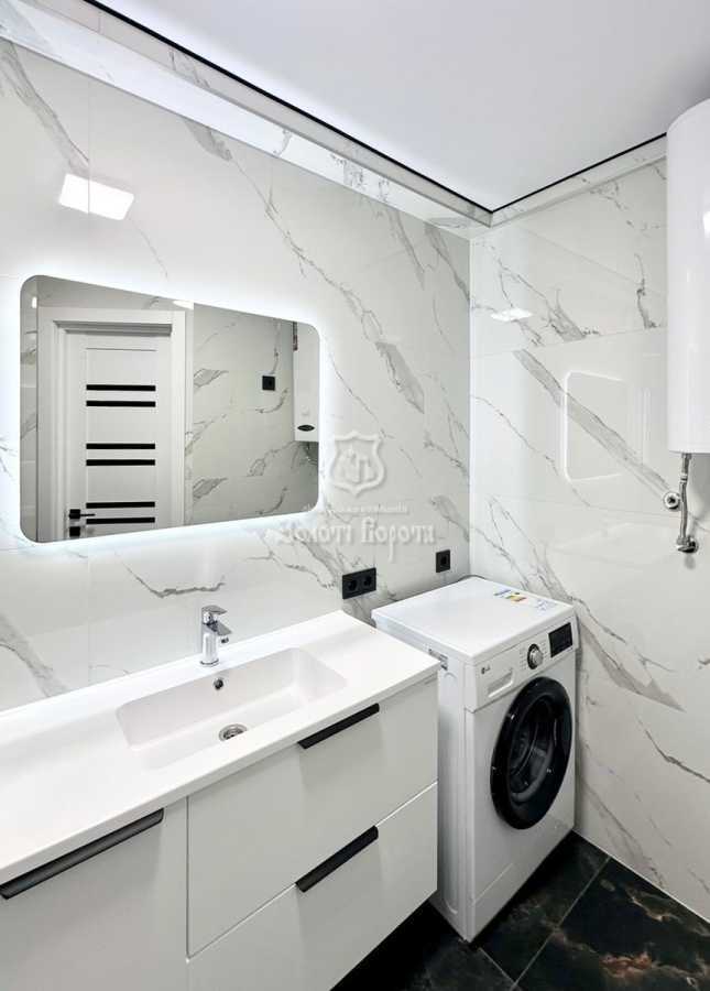 Продаж 1-кімнатної квартири 31.9 м², Берестейський, 19