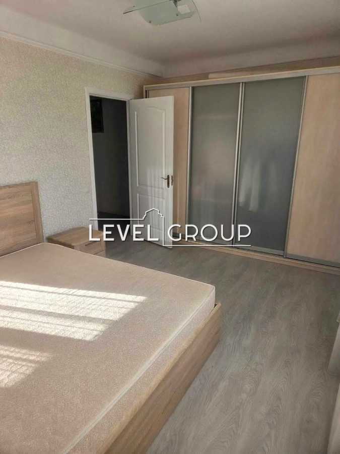 Продаж 2-кімнатної квартири 48 м², Миколи Кібальчича вул., Міхновського, 28а