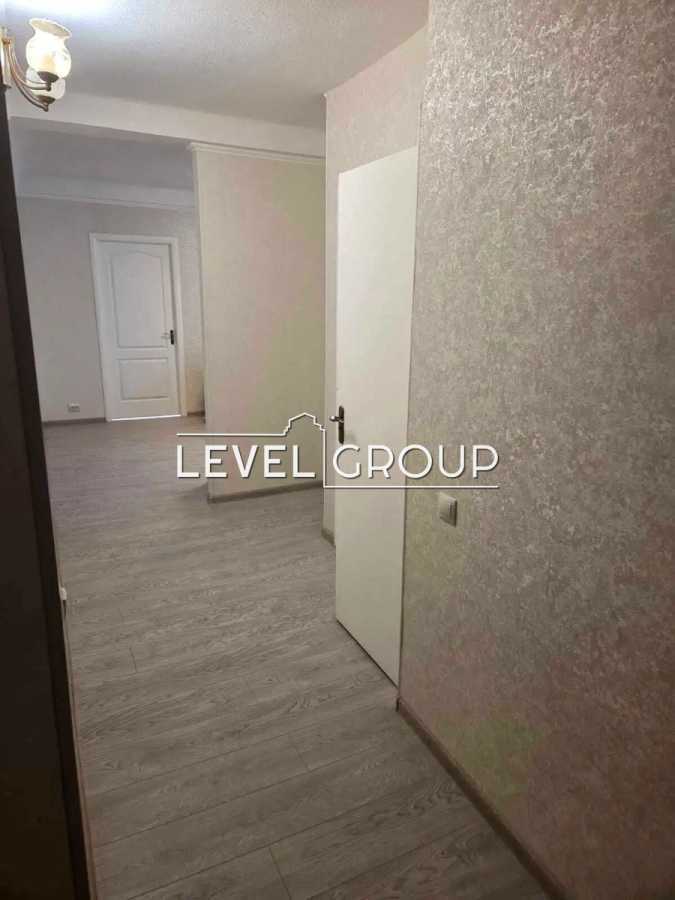 Продаж 2-кімнатної квартири 48 м², Миколи Кібальчича вул., Міхновського, 28а