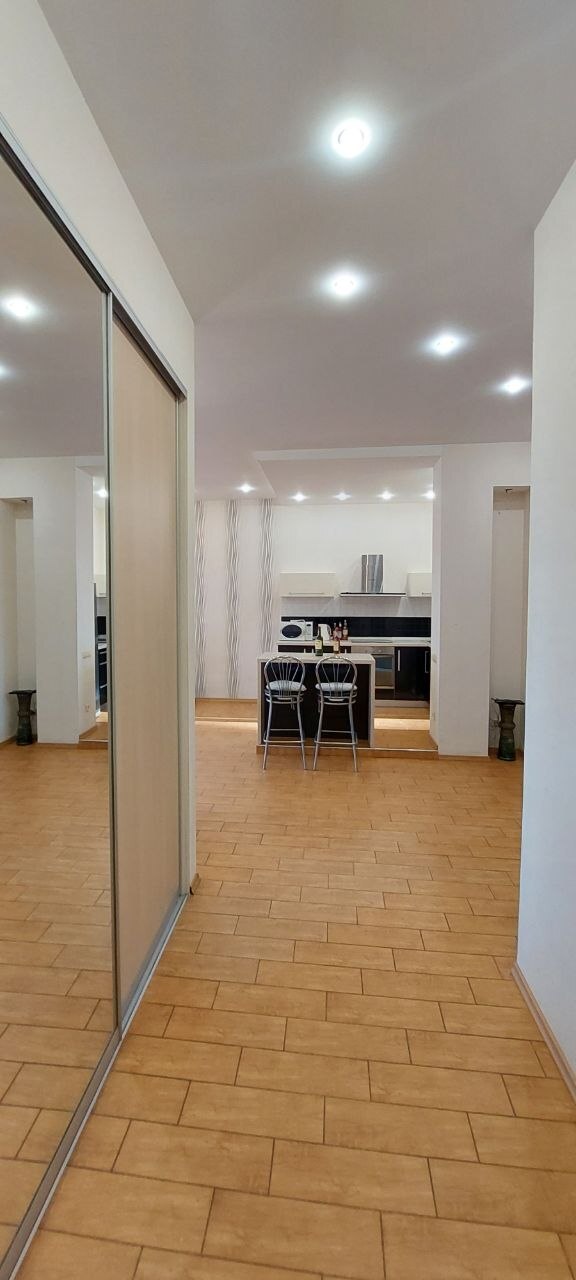 Оренда 1-кімнатної квартири 80 м², Генуэзская вул., 36
