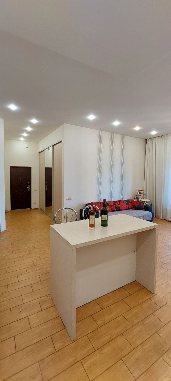 Оренда 1-кімнатної квартири 80 м², Генуэзская вул., 36