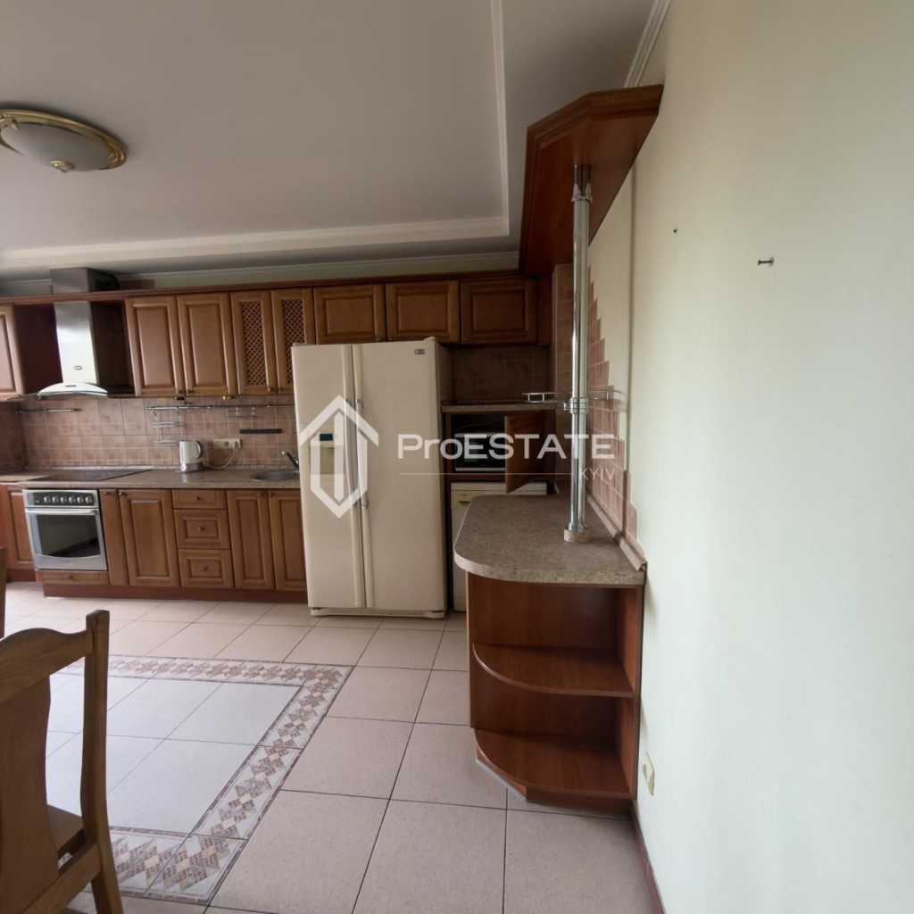 Продаж 2-кімнатної квартири 65 м², Братиславська вул., 7