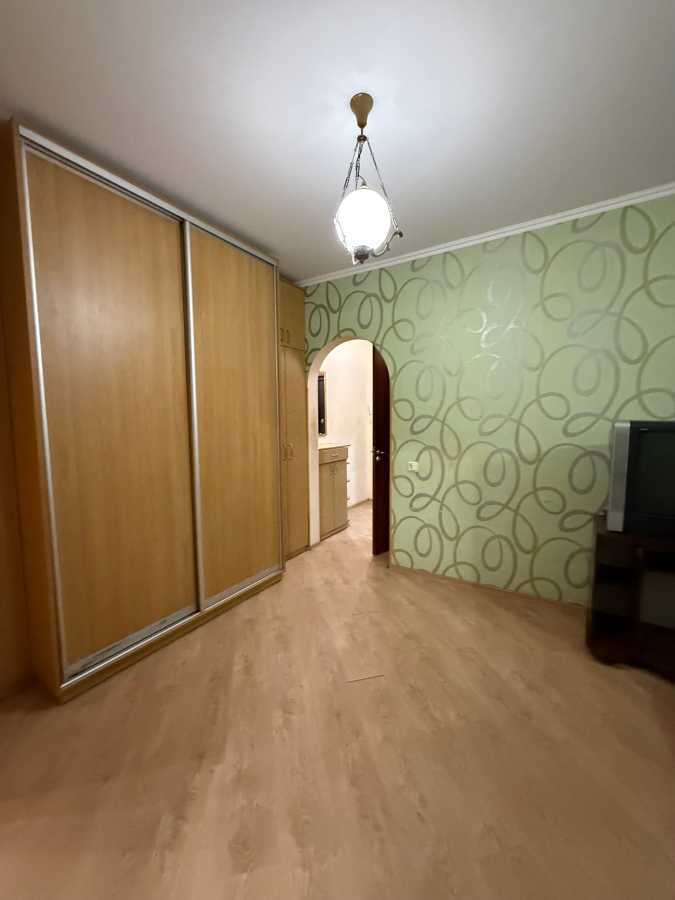 Продаж 3-кімнатної квартири 74 м², Грушевського вул., 17Г
