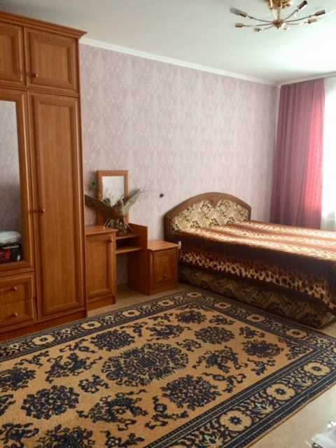 Продаж 3-кімнатної квартири 74 м², Грушевського вул., 17Г
