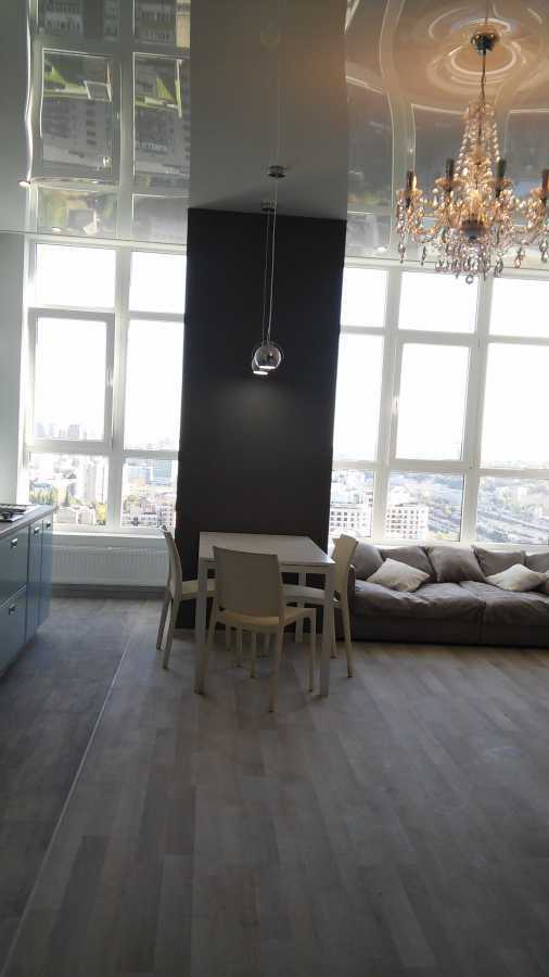 Оренда 1-кімнатної квартири 47 м², Жилянська вул., 118