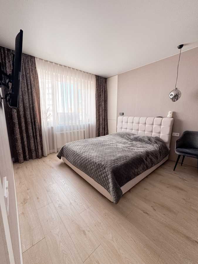 Продаж 3-кімнатної квартири 86 м²