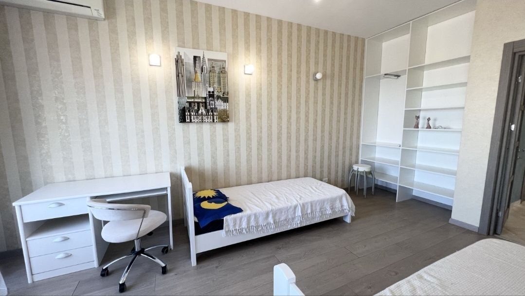 Продаж 3-кімнатної квартири 150 м², Французский бул., 9