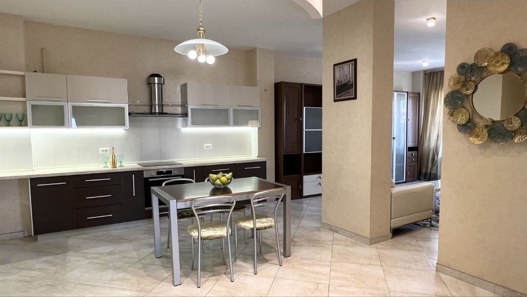 Продаж 3-кімнатної квартири 150 м², Французский бул., 9