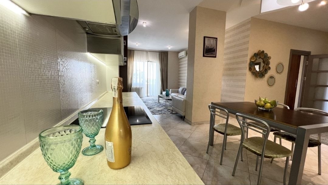 Продаж 3-кімнатної квартири 150 м², Французский бул., 9