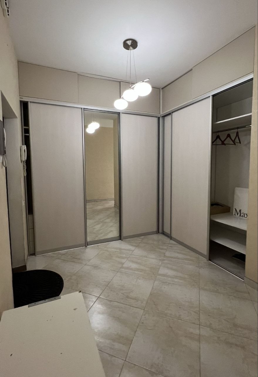 Продаж 3-кімнатної квартири 150 м², Французский бул., 9